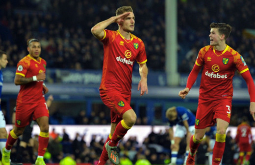 UEFA buna ne diyecek! Alman futbolcu Premier Lig'de asker selamı verdi