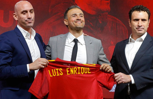 Luis Enrique: Başladığım projeyi bitirmeye geliyorum