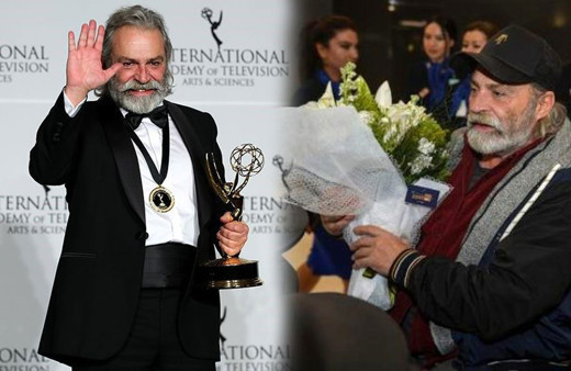 Haluk Bilginer Emmy Ödülleri'nde 'En İyi Erkek Oyuncu' ödülünü aldı geri döndü