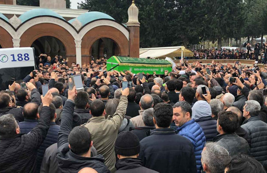 Sahte Peygamber İskender Evrenesoğlu defnedildi