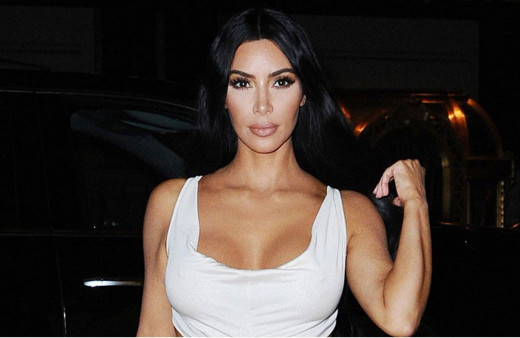 Kim Kardashian'dan flaş karar 'Ölene kadar çıplak selfielerimi paylaşacağım' demişti