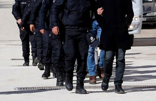 FETÖ'nün TSK yapılanmasına operasyon: 25 tutuklu