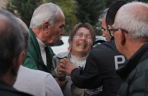 Adana'da eşine 'Elveda Ayşem' mesajı gönderip 10. kattan atladı