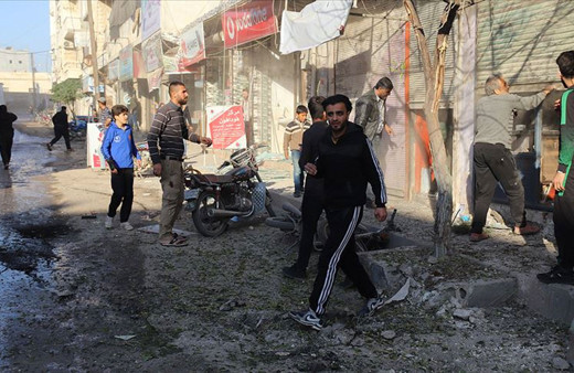 Tel Rıfat'ta yuvalanan YPG/PKK'lı teröristler Azez'deki sivillere saldırdı