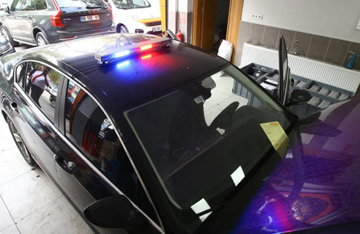 İçişleri Bakanlığı yasaklamıştı! Çakar lamba gitti tepe lambası geldi