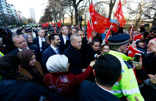 Cumhurbaşkanı Erdoğan'a Londra'da sevgi seli
