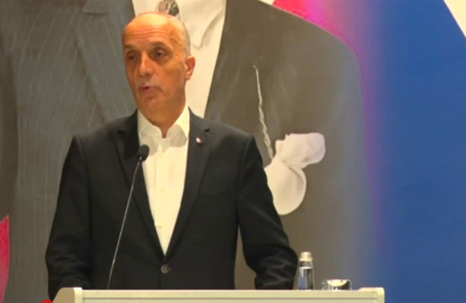 TÜRK-İŞ Genel Başkanı Ergün Atalay'dan asgari ücret resti: O masada oturmayız