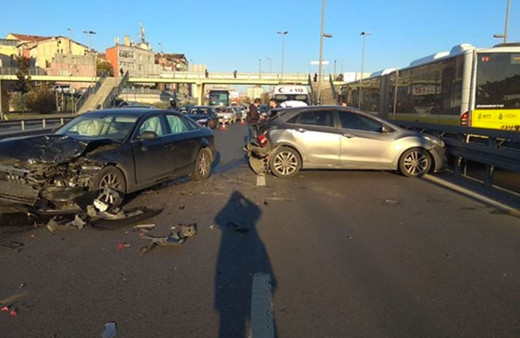 D-100'de kaza sonrası aşırı yoğunluk