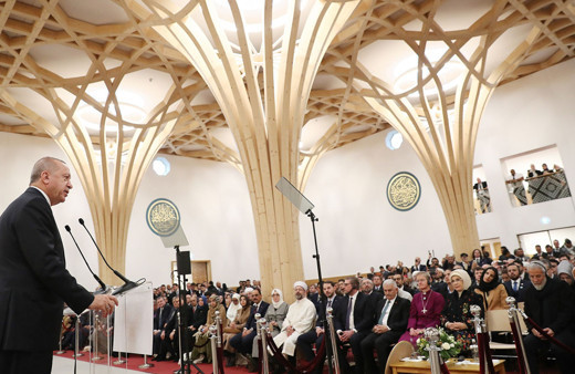 Cumhurbaşkanı Erdoğan'dan Cambridge Camisi'nde Kur'an-ı Kerim tilaveti