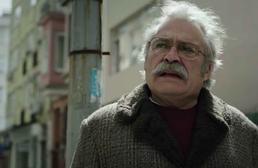 Emmy Ödülü'nü alan ilk Türk Haluk Bilginer değilmiş! Bakın kimmiş