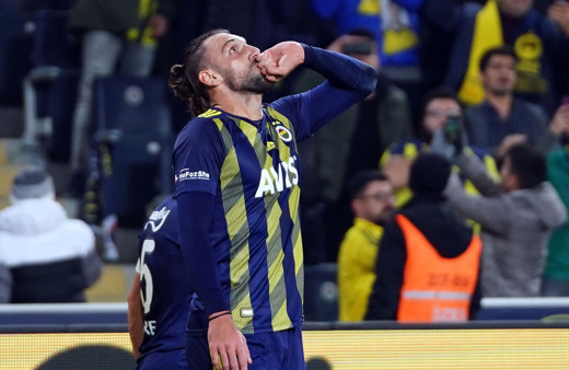 İki İngiliz Vedat Muriç'i istedi Fenerbahçe vermedi