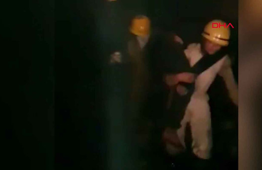 Hindistan'da fabrikada yangın çıktı 43 ölü 15 yaralı