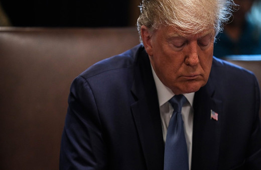 Donald Trump'a büyük şok! ABD Temsilciler Meclis'i azlini onayladı