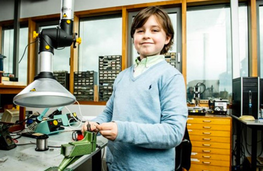 9 yaşındaki çocuk üniversiteden mezun olmasına günler kala okulu bıraktı