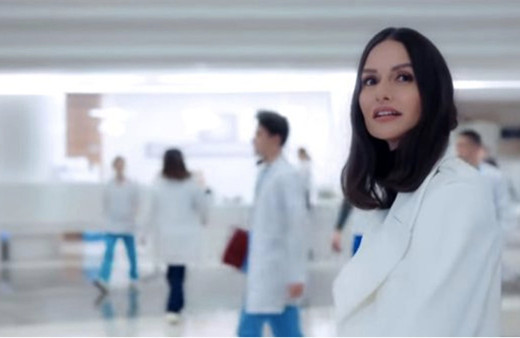 Yasemin Ergene Özilhan kimdir yaşı kaç Doktorlar'ın Ela'sı geldi