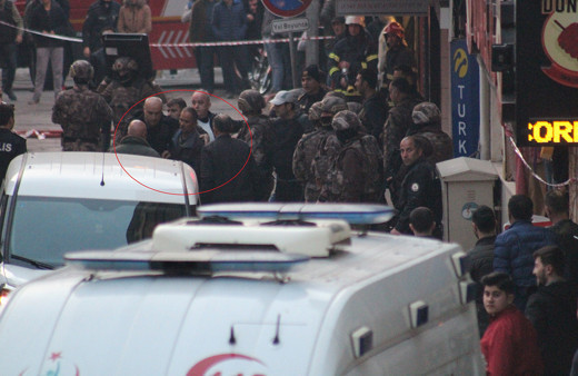 Kocaeli'de iş yerini basan silahlı şüpheliyi polis ikna etti