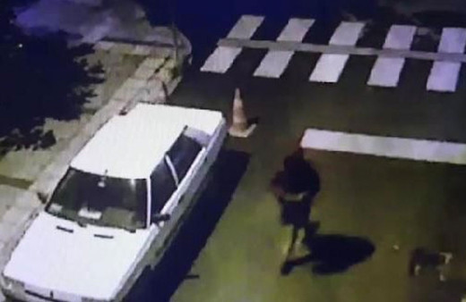 Bebeğini düşürmesi için hamile eski sevgilisini arkadaşına dövdürttü