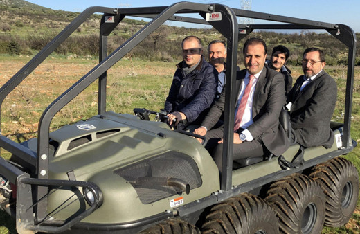 TDU yatırım için Torbalı’yı seçti! Askeri araçları görünmez kılan kumaş üretilecek