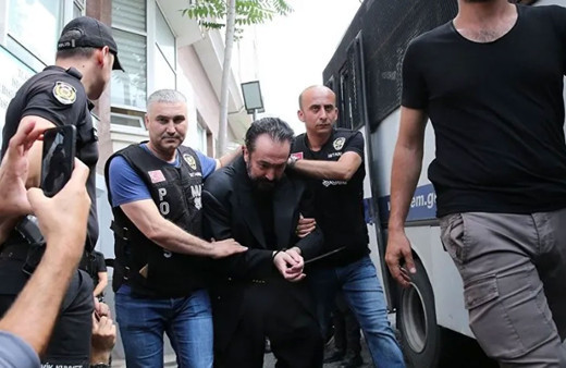 Adnan Oktar grubuna 4 ilde şok operasyon! Adnan Hoca'nın avukatlarına baskın yapıldı