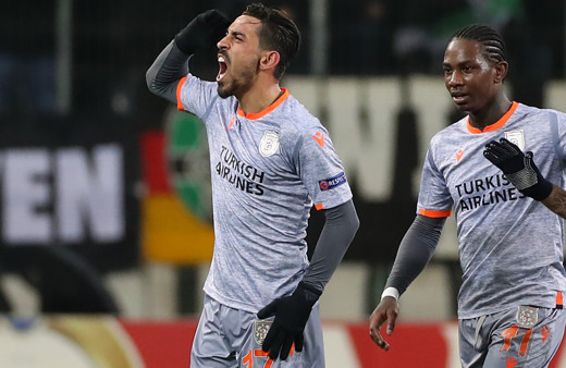 Almanlar Başakşehir'i övdü Gladbach'ı gömdü: Utanarak veda etti