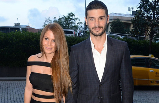 Berk Oktay'ın çıplak fotoğraf davası görüldü eşi Merve Oktay bakın nasıl inkar etti