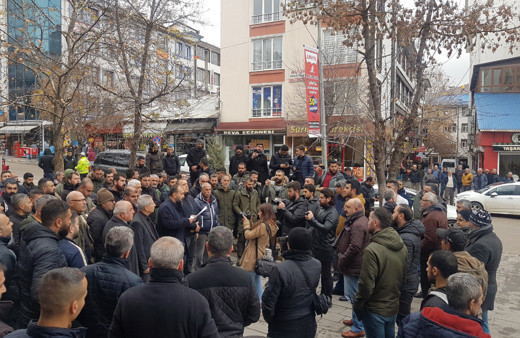 Tunceli'de belediye ile minibüsçüler arasında '25 kuruş' krizi