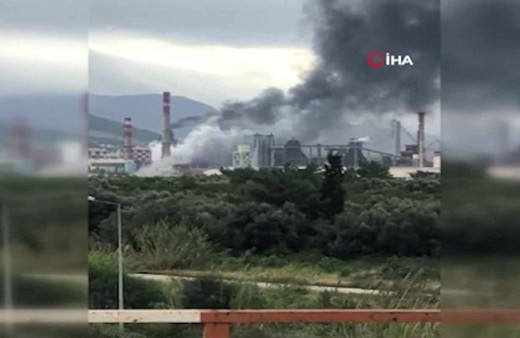 Demir çelik fabrikasında patlama: Olay yerinden dumanlar yükseliyor