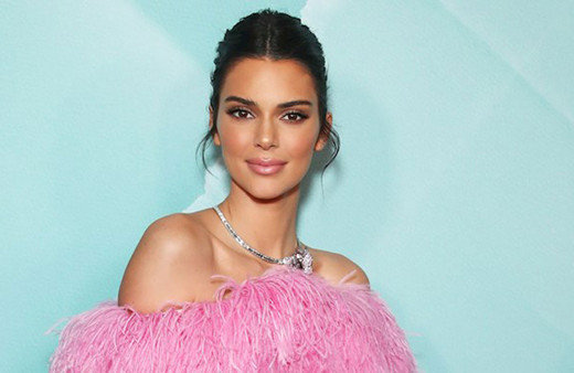 Kendall Jenner ilk deneyimini anlattı 'Herkes göğüslerimi gördü' diye itiraf etti