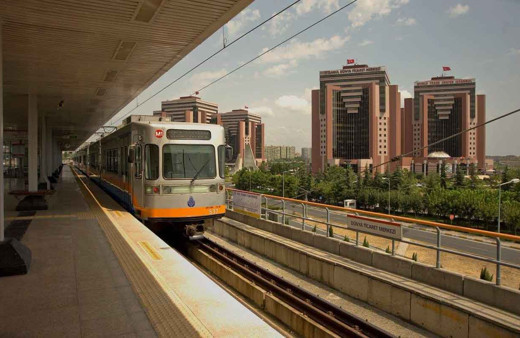 İstanbul'da metro seferlerinde aksama