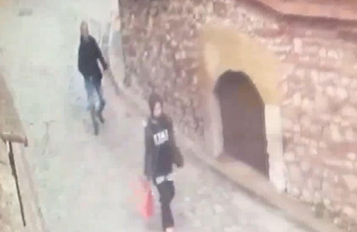 İstanbul Balat'ta taciz anı güvenlik kamerasında