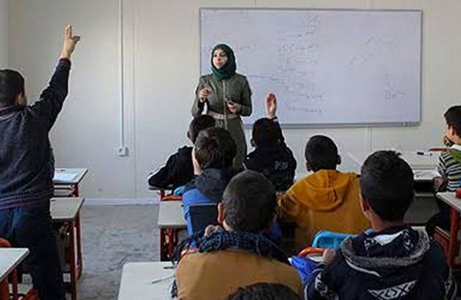 Suriyeli 830 öğretmen Adana'da göreve başladı