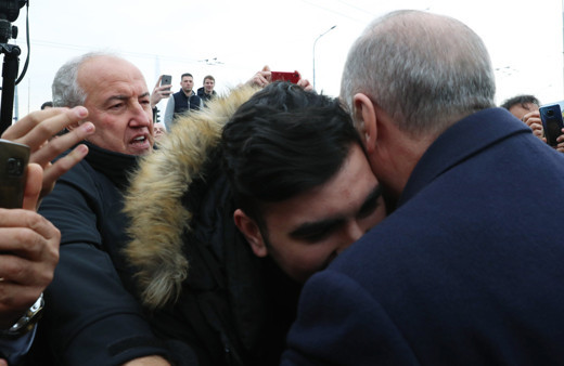 İsviçre'de yaşayan Türklerden Cumhurbaşkanı Erdoğan'a coşkulu karşılama