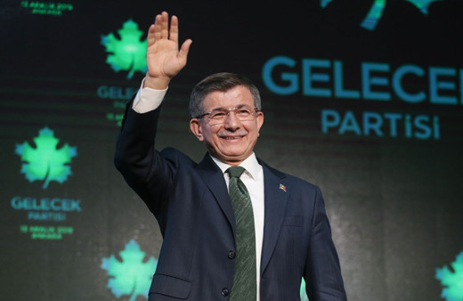 Ahmet Davutoğlu'nun partisinde bir ilk! Ekibi takibe başlıyor