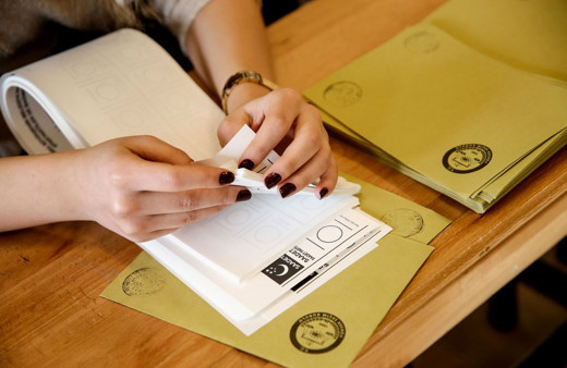 Meclis aritmetiği değişiyor bir parti baraj altında! MAK Danışmanlık son anketi paylaştı