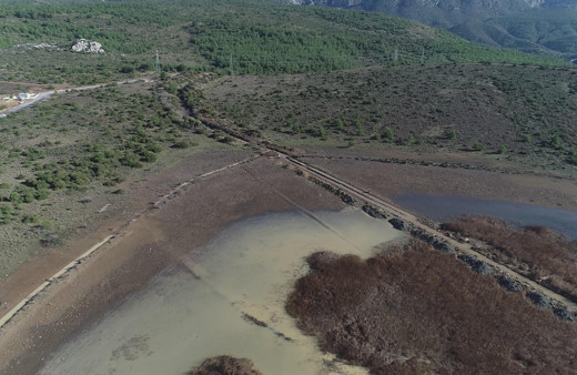 İzmir’in ‘Dipsiz Göl’ü’ İris eski haline getirilecek! Bakanlık olaya el attı