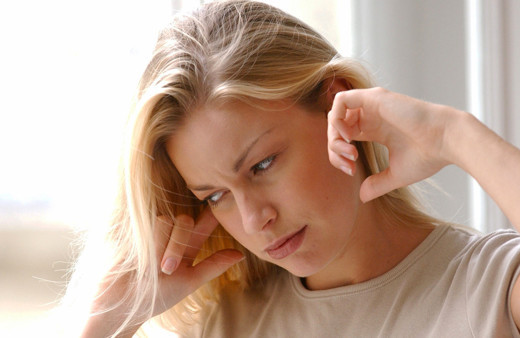 Kulak çınlaması nasıl geçer 1 dakikada etki eden yöntem!