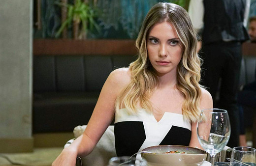 Yasak Elma'nın yıldızı Eda Ece sevgilisi Buğrahan Tuncer'i ailesiyle tanıştırdı