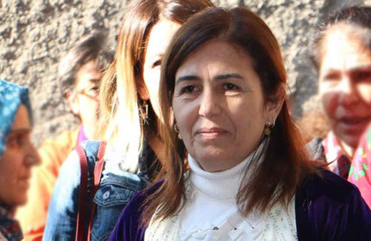 HDP'li Sur Belediye Başkanı Filiz Buluttekin'e "terör" gözaltısı