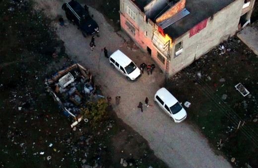 Adana'daki drone'lu uyuşturucu operasyonunda 16 tutuklama