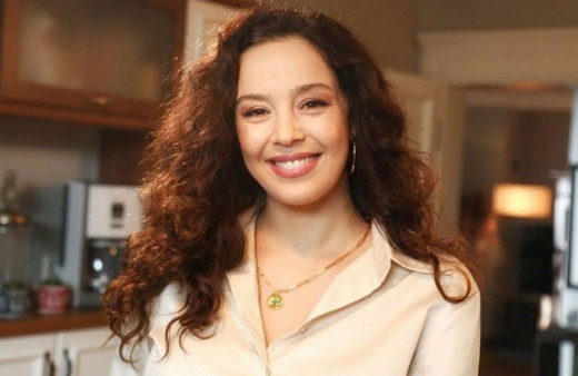 Azra Akın'dan takdirlik hareket 40 mahkum çocuğuna unutulmaz bir gün yaşattı