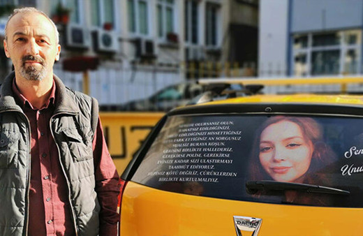 Takside yazanları gören 'helal olsun böylesi de varmış' diyor