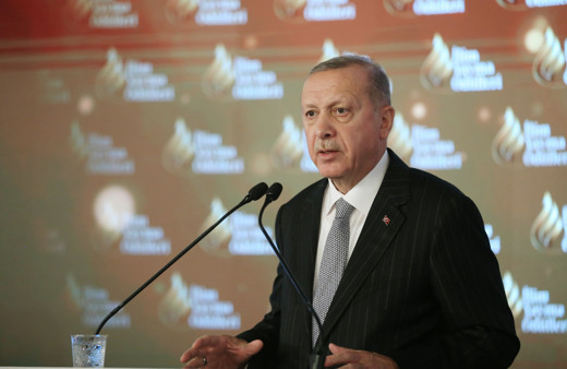 Cumhurbaşkanı Erdoğan: Türkiye bu göç yükünü tek başına taşımayacak