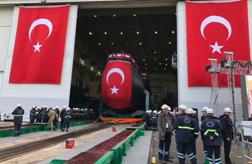 İlk yerli denizaltı Piri Reis suya indirildi işte yeni gururumuzun özellikleri