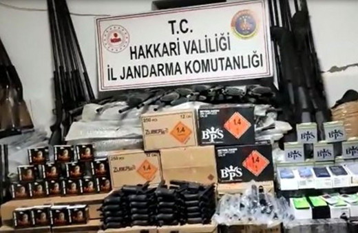 Irak sınırında cephanelik ele geçirildi