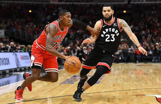 NBA'de Raptors'tan tarihi geri dönüş