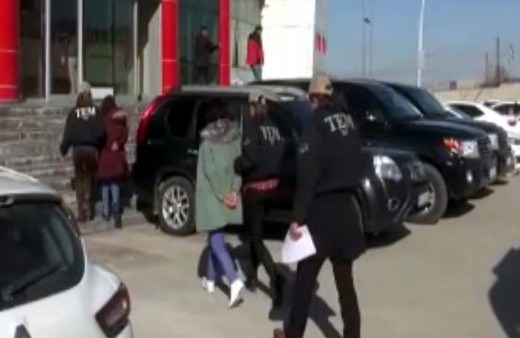 MİT ve Emniyet'in ortak operasyonuyla yakalanan iki terörist Türkiye'ye getirildi