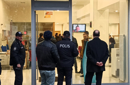 Bursa'da silahlı banka soygunu
