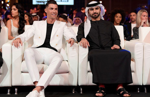 Cristiano Ronaldo'nun elinde taşıdığı servet