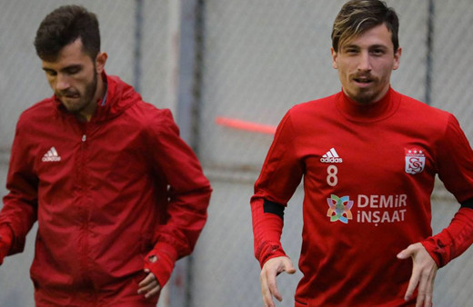 Emre Kılınç ve Mert Hakan Galatasaray'la anlaştı