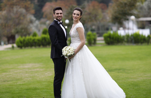 Okay Yokuşlu, Melisa Kerman ile dünyaevine girdi